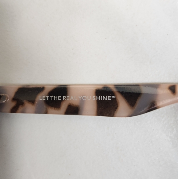 American Eagle Aerie Womens Weekend Animal/Tortoise Chunky Sunglasses |NWT| - Picture 7 of 10